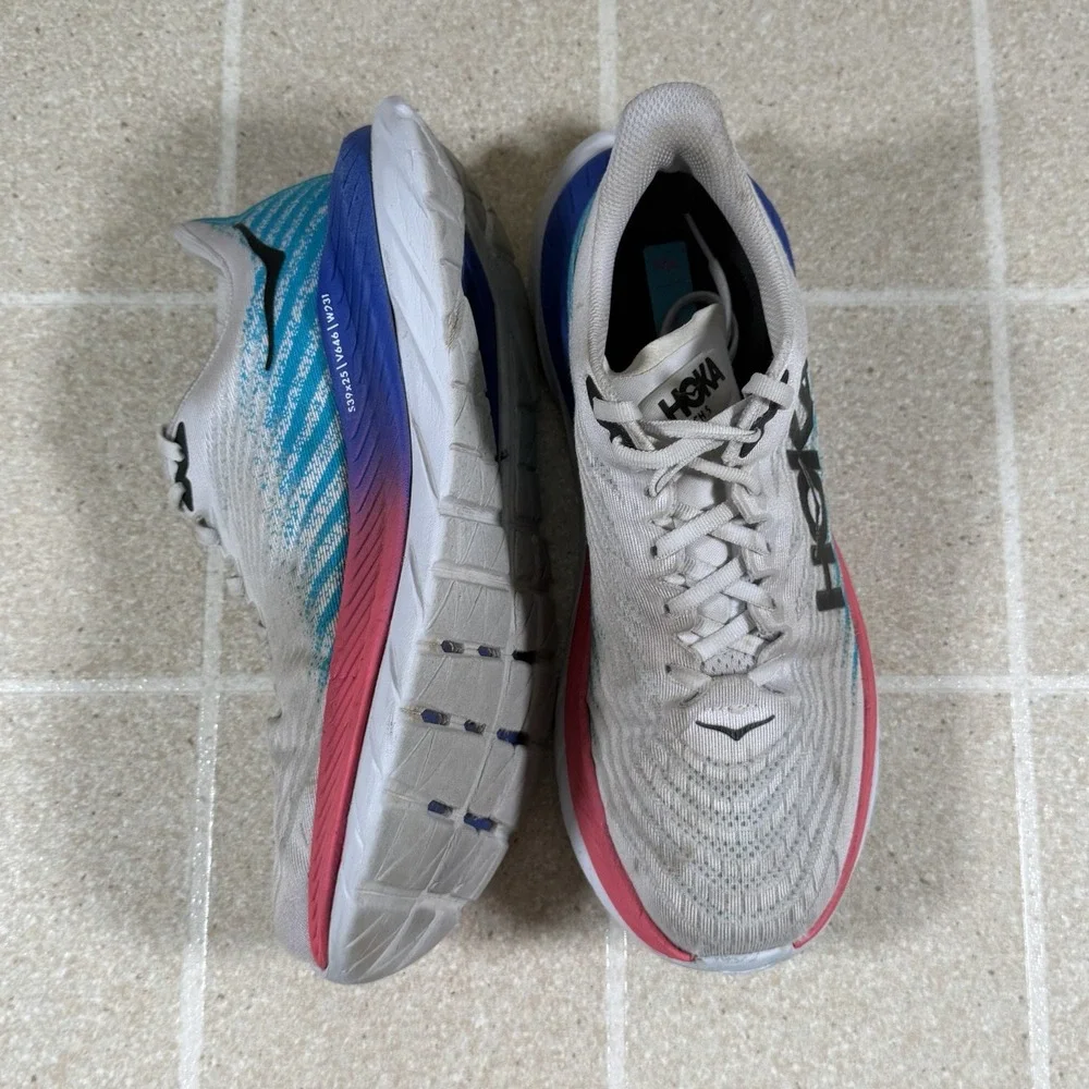 Hoka Shoes Men's Size 9D White Blue Pink Mach 5 1127893 WSBB Running Shoes